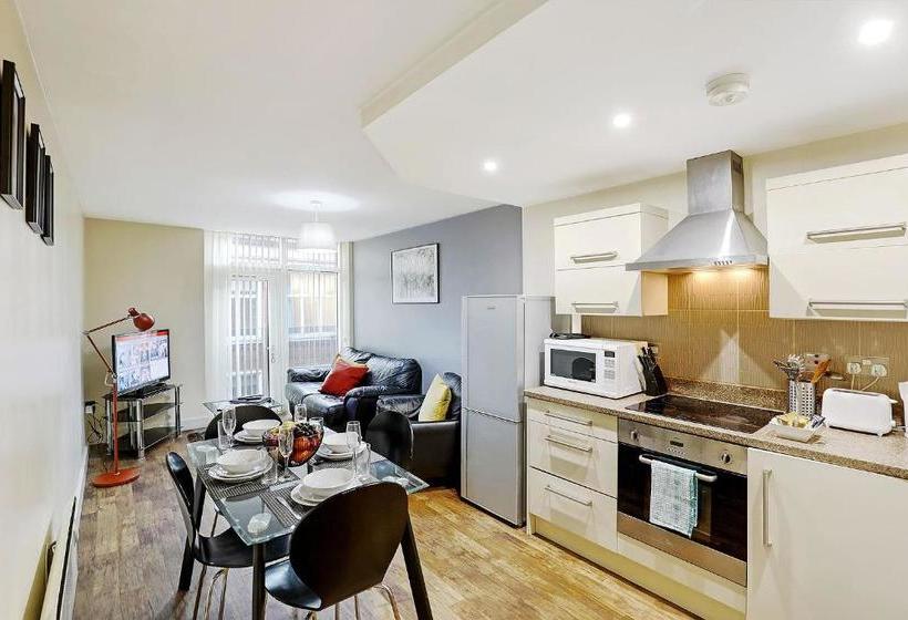 هتل Ur Stay Apartments Leicester