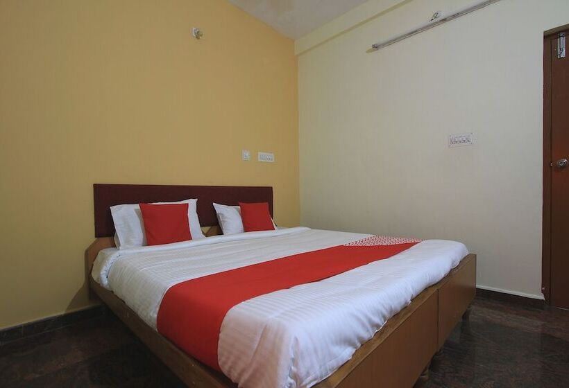 酒店 Oyo 29159 Varsha Boarding And Lodging