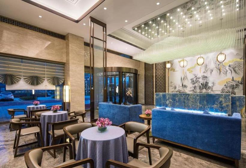 Hotel Ramada Encore By Wyndham Wuhan Caidian