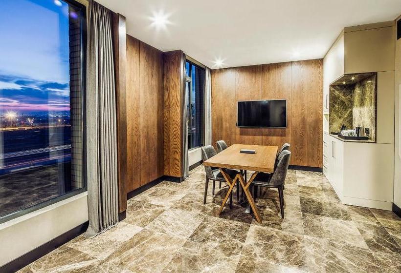 בית מלון כפרי Doubletree By Hilton Kocaeli