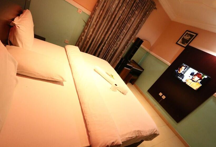 St Hotel Apartment