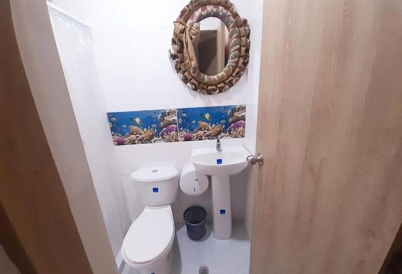 پانسیون Villa Mary Hostal