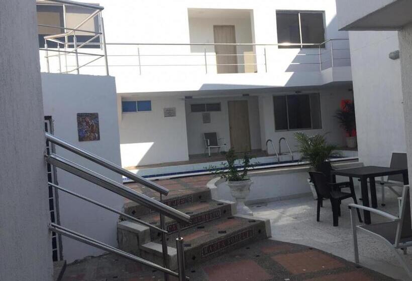 پانسیون Villa Mary Hostal