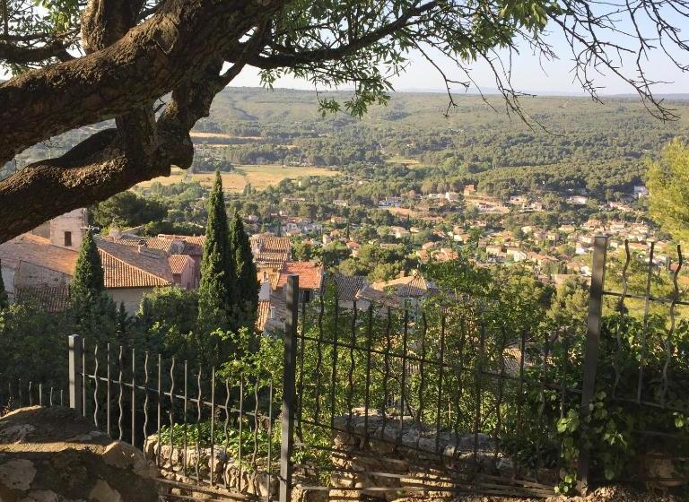 تختخواب و صبحانه La Villa Rosalie