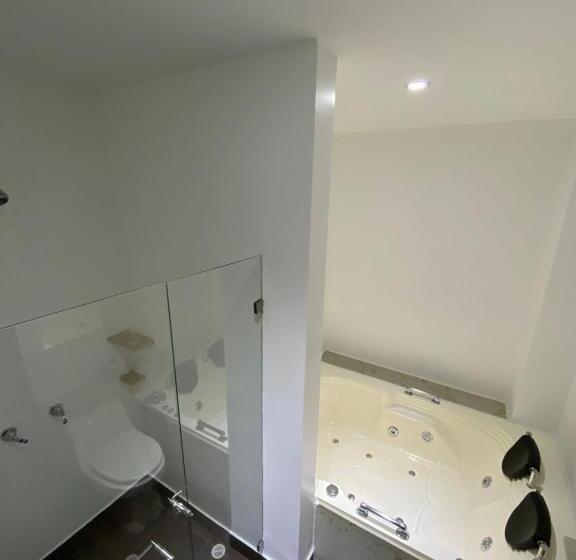 هتل Casa Suite Curiti