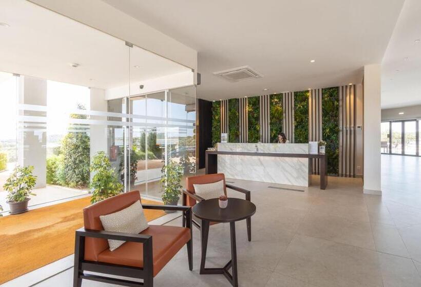 فندق Herdade Dos Delgados