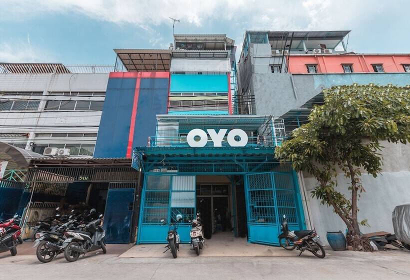 Hotel Oyo 478 Balcon Biru
