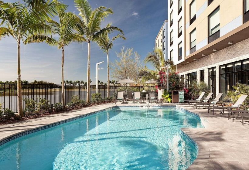 Отель Fairfield Inn & Suites By Marriott Wellington West Palm Beach
