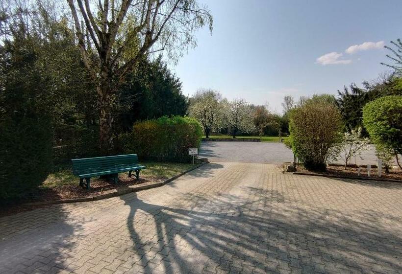 هتل Landgasthof Fromm