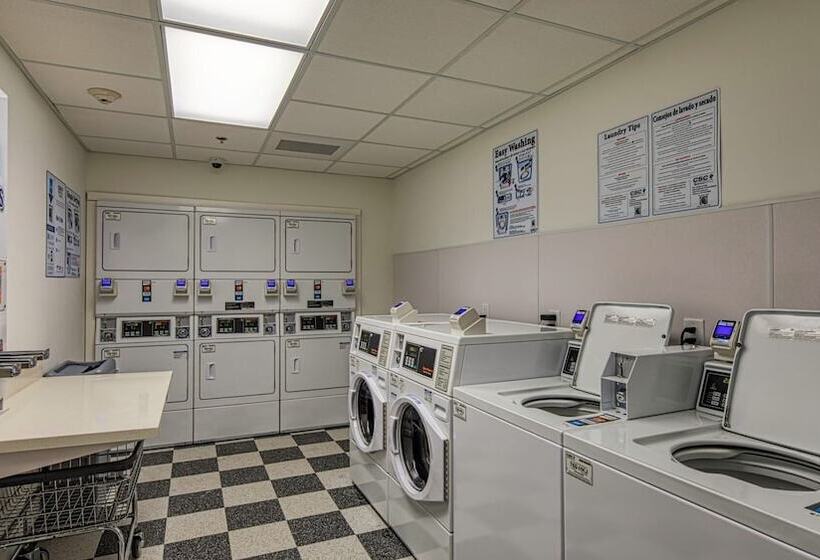 Отель Uptown Suites Extended Stay Tampa Fl   Riverview