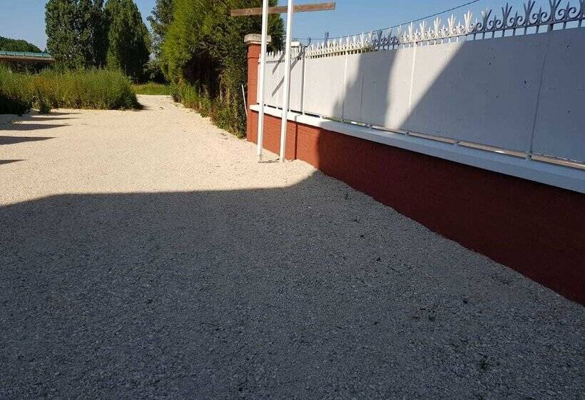 Bed and Breakfast Hameau Des Essarts