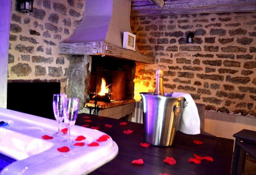 Отель Domaine De Vandenesse Et Spa