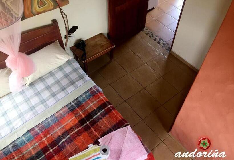 پانسیون Andoriña Hostal   Bed & Breakfast