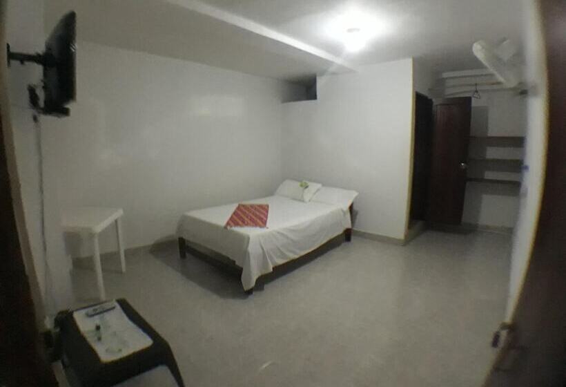 پانسیون Hostal Adrimar