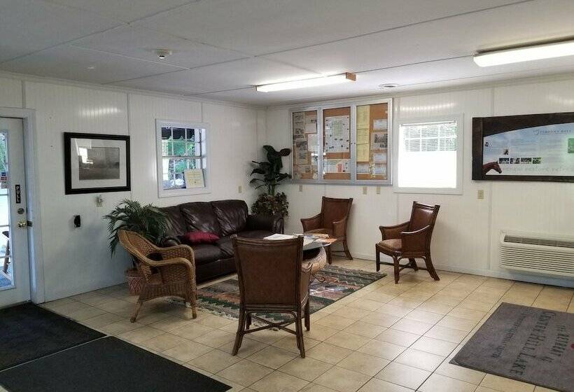 אתר נופש The Retreat At Center Hill Lake