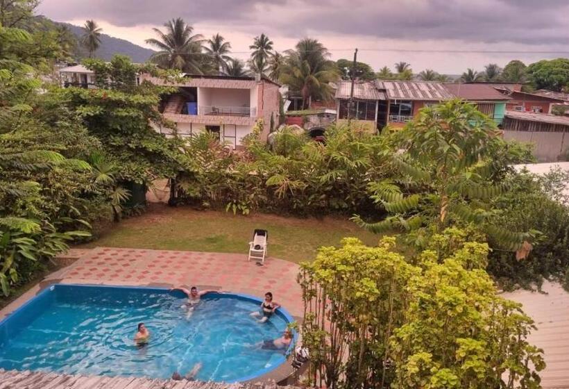 هتل Bahía Yubarta