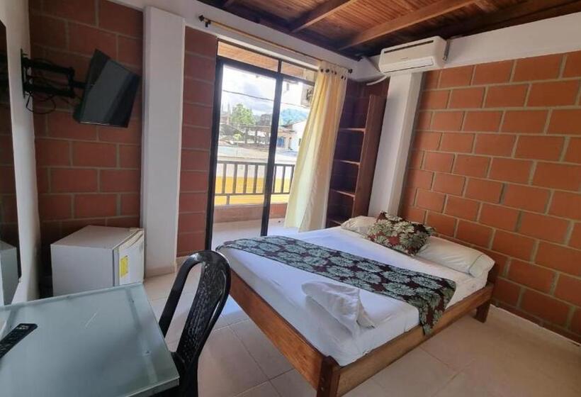 هتل Bahía Yubarta