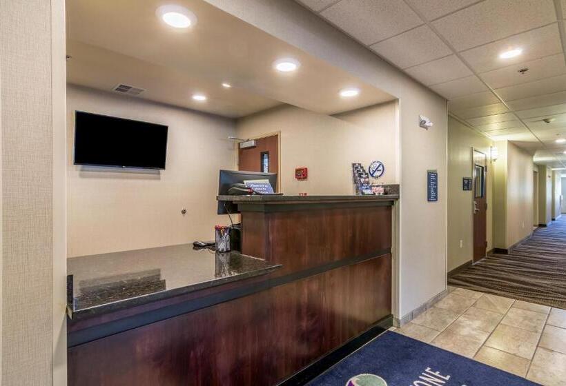 Отель Cobblestone Inn & Suites   Soda Springs