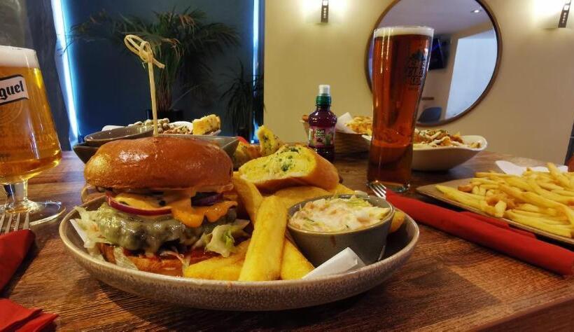 酒店 Rose And Crown