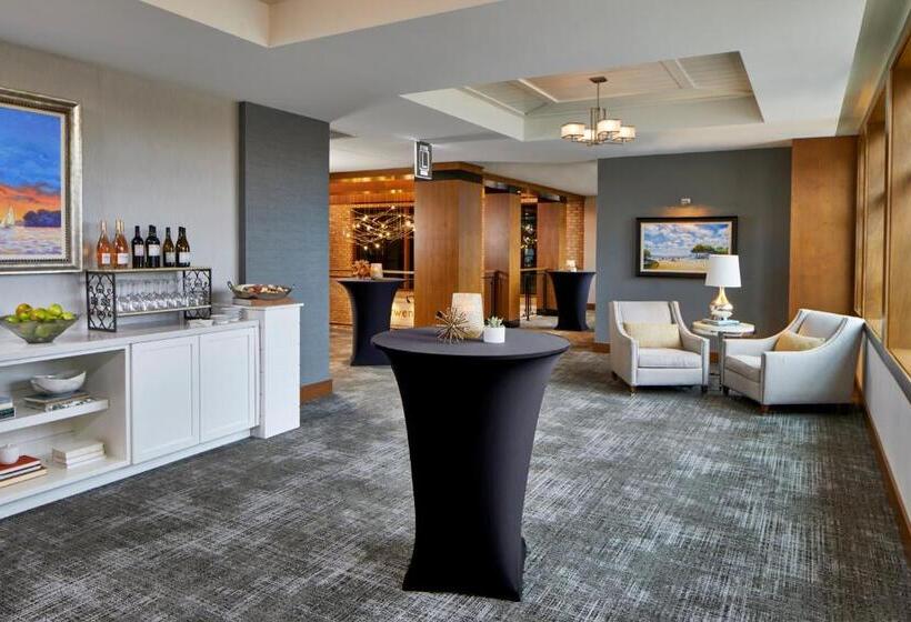 The Hotel Landing