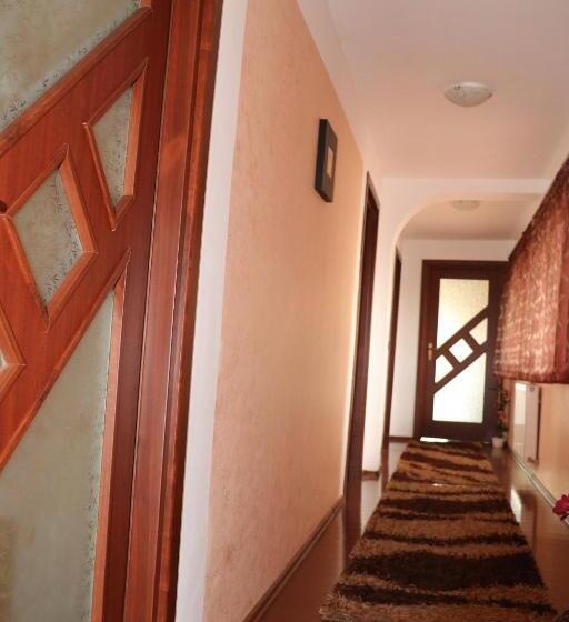 بنسيون Amelia House