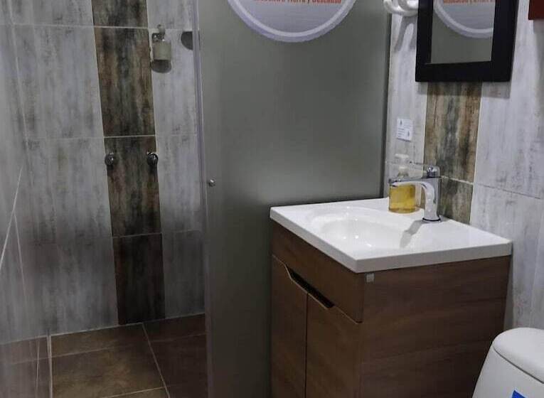 پانسیون Find Land & A Rest