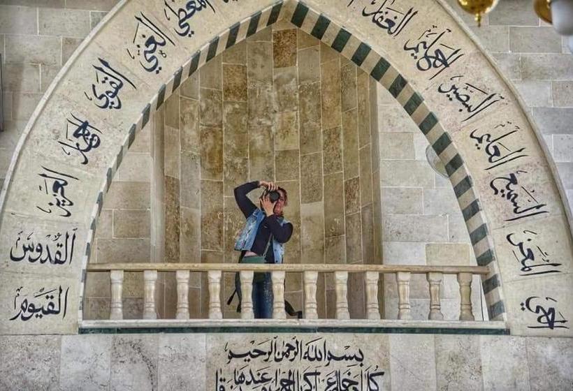 فندق صغير Juha S Guesthouse  Zarqa Bay