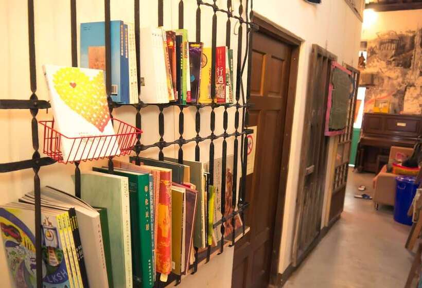 هاستل Smalleye Backpacker