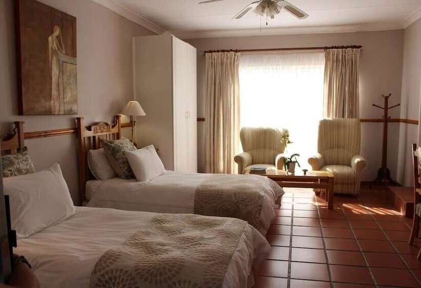 민박 Chez Esme Guest House