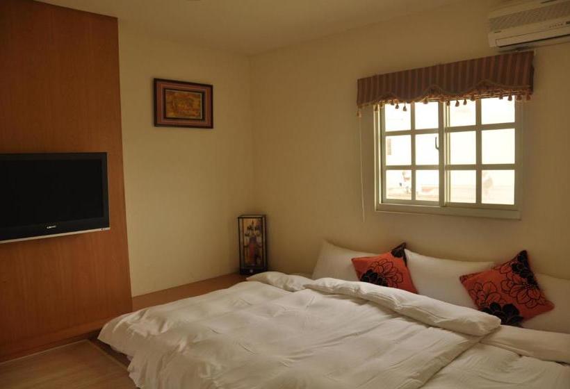 تختخواب و صبحانه Lk Breakfast And Beds