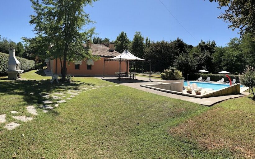 צימר Villa Fior Di Robinia