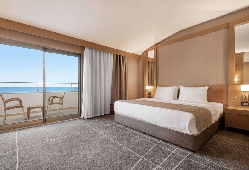 בית מלון כפרי Ramada Resort By Wyndham Unye