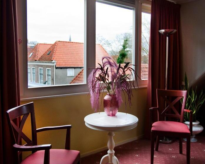 בית מלון כפרי Stadslogement De Oude Smidse Steenwijk