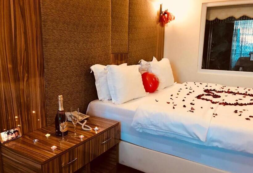 هتل Tehran Boutique