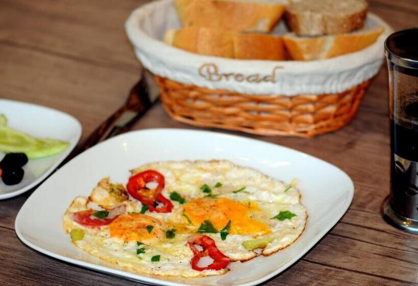 هتل Tehran Boutique