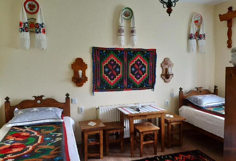 פנסיון Casa Muntean