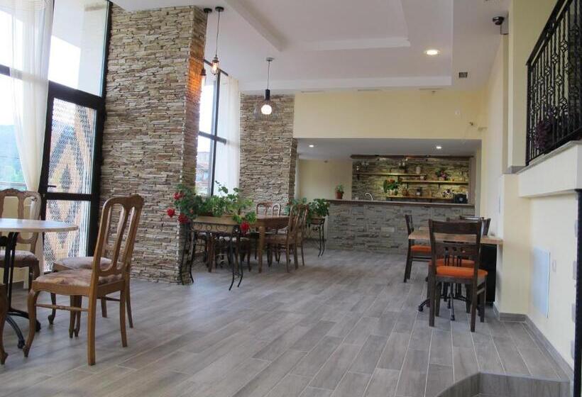 بنسيون Guest House & Bistro Lefterova