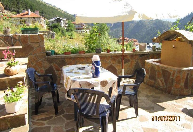 פנסיון Kristal Guest House