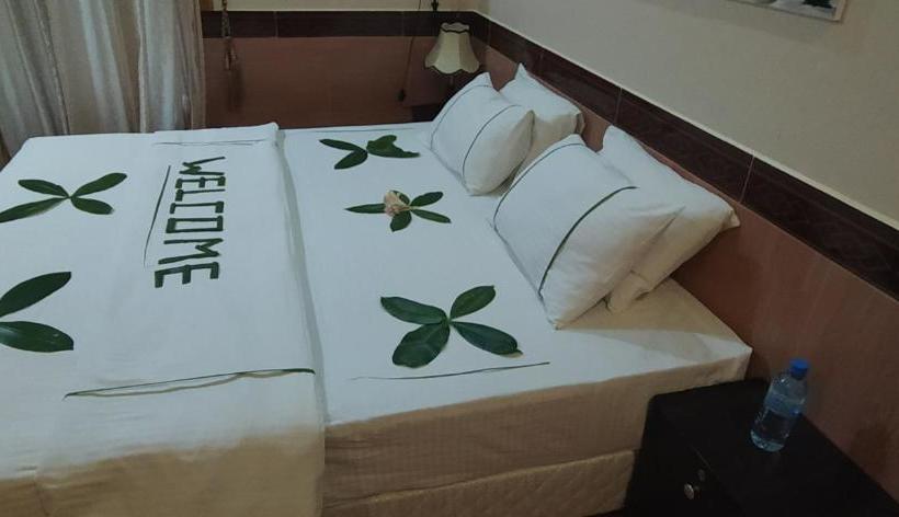 Pensió Marinabay Villa Himandhoo