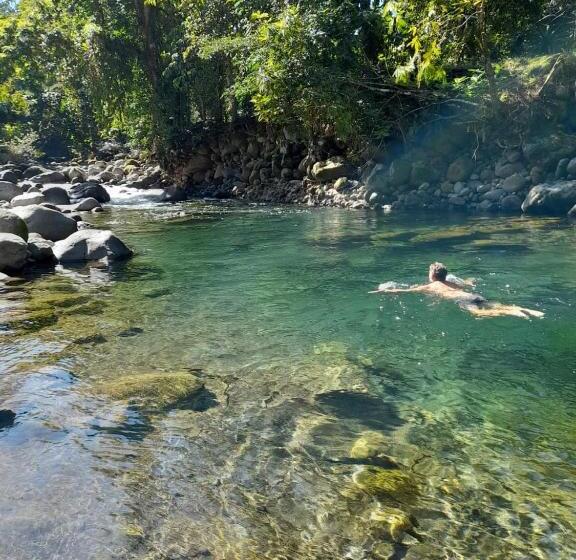 ベッドアンドブレックファースト Centro Ananda