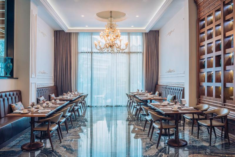 ホテル Iberostar Waves Slavija