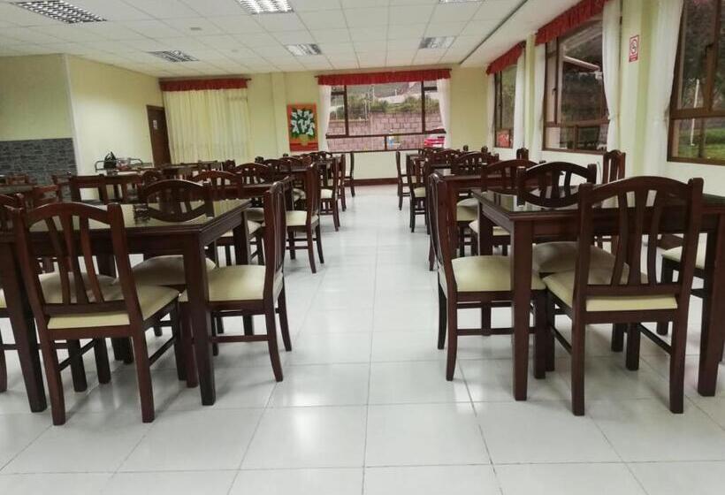 هتل Quinta Spa El Rosal