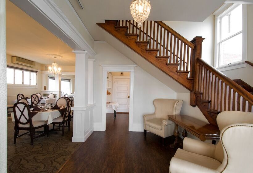 ユースホステル Birchfield Manor Inn And Restaurant