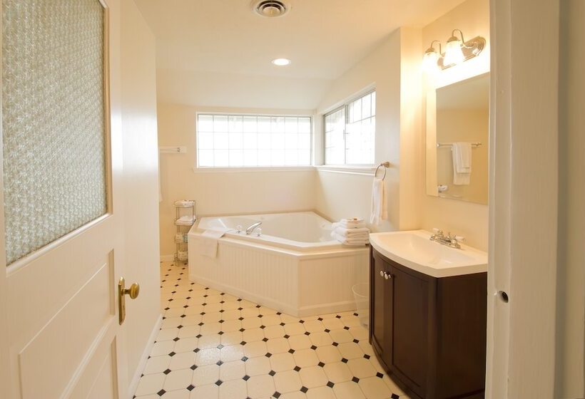 ユースホステル Birchfield Manor Inn And Restaurant