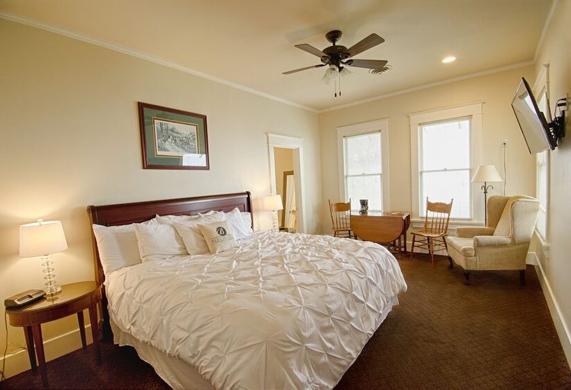 ユースホステル Birchfield Manor Inn And Restaurant