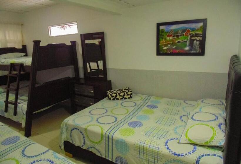 هتل Ciudad Señora Buga