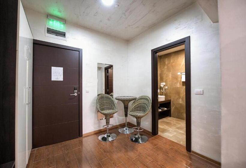 Garnet Hotel & Event Centar