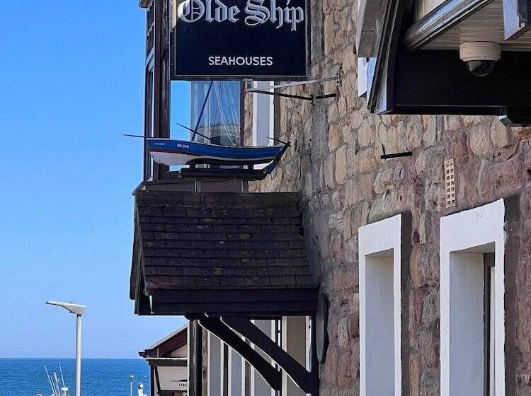 فندق The Olde Ship Inn