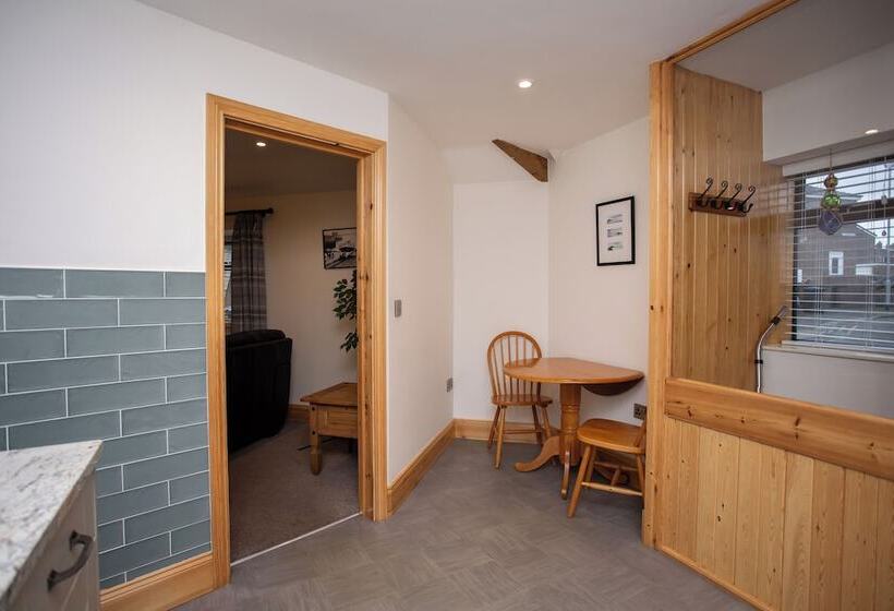 فندق The Olde Ship Inn