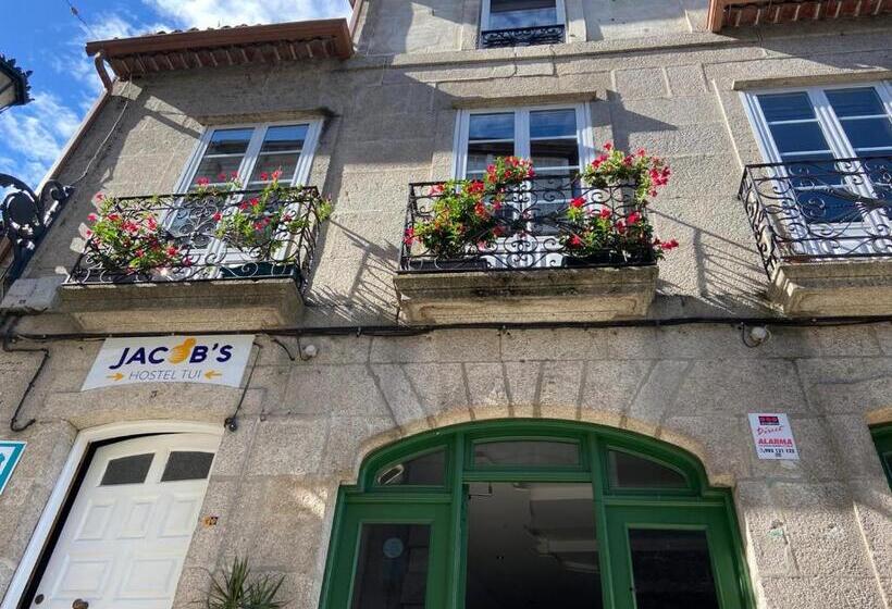 Jacob S Hostel Tui